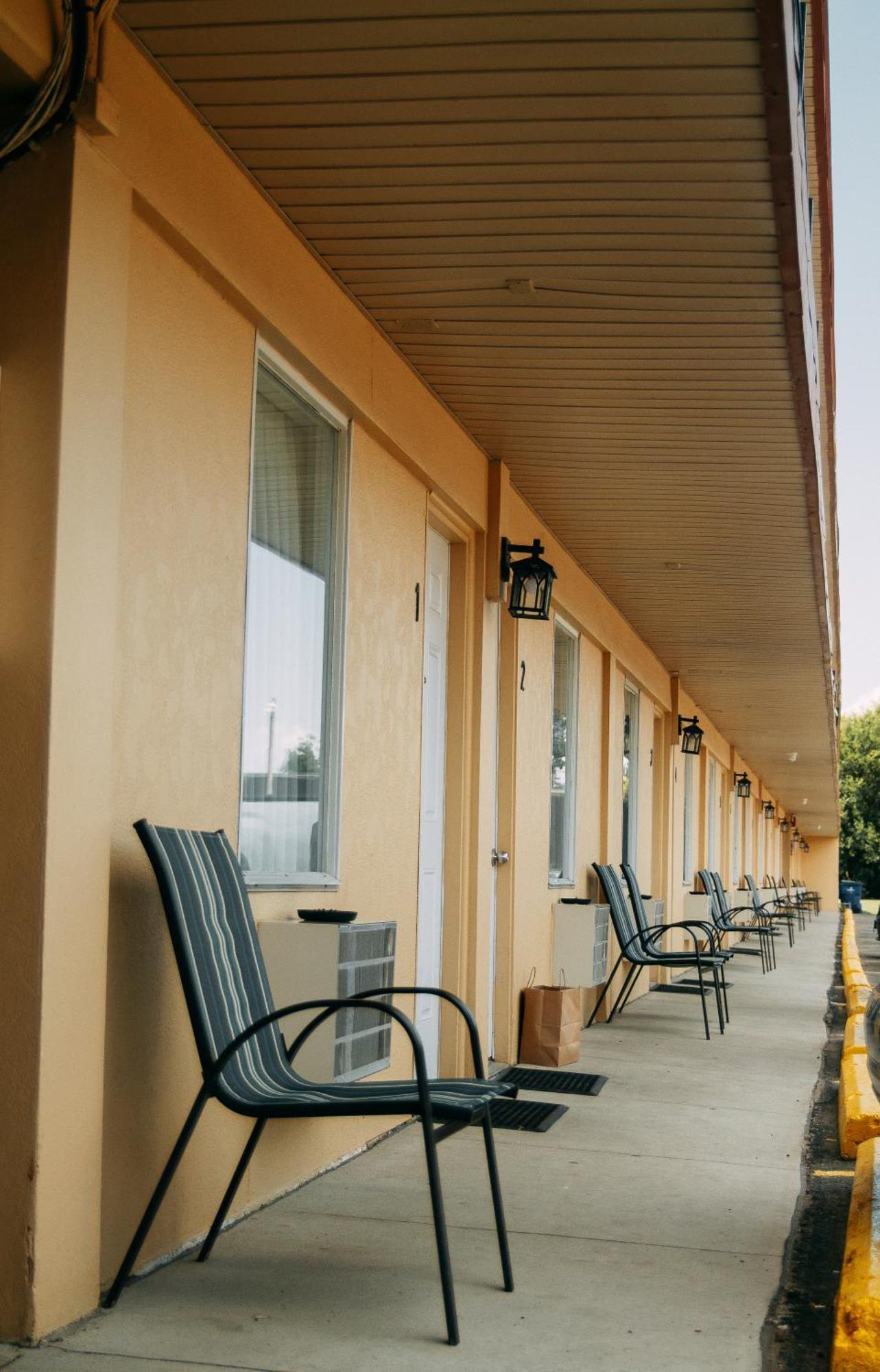 Saxony Motel Chatham-Kent Eksteriør billede